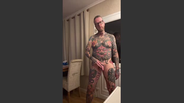 tatzlad beauty Webcam SHOW @ Cam4 26-12-2025