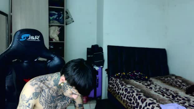 Hot_tattoo_ sexymale Webcam SHOW @ Cam4 27-12-2025