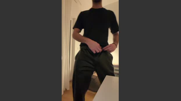 Travo23cm suckshow Webcam SHOW @ Cam4 27-12-2025