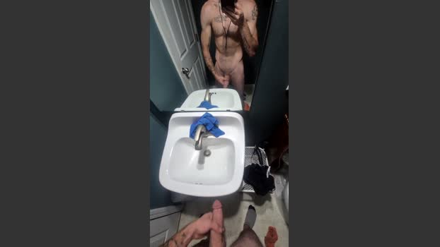 gotthatthang96 legs Webcam SHOW @ Cam4 28-12-2025