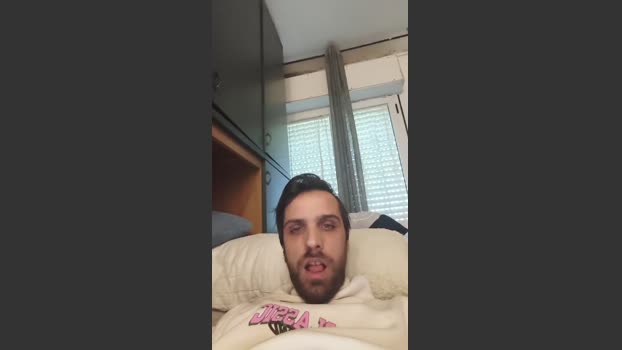 simo588 wank Webcam SHOW @ Cam4 28-12-2025
