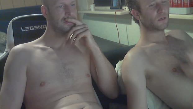 wybe bicurious Webcam SHOW @ Cam4 28-12-2025