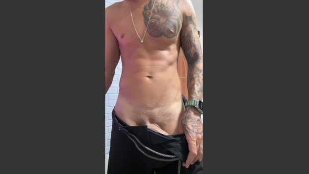 Fehpaugrosso handsome Webcam SHOW @ Cam4 29-12-2025