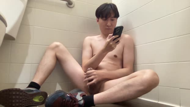 Maleeroticart suck Webcam SHOW @ Cam4 28-12-2025