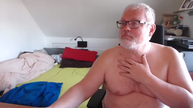 Mastschwein01 big Webcam SHOW @ Cam4 30-12-2025