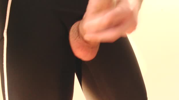 Spain22cmtr suckshow Webcam SHOW @ Cam4 29-12-2025