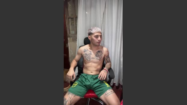 demoniioojoaqu3 kissing Webcam SHOW @ Cam4 30-12-2025
