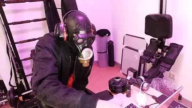 tom_rub amateur Webcam SHOW @ Cam4 30-12-2025