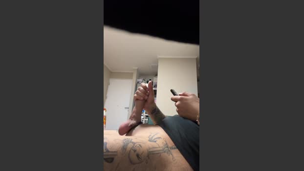 levi_rentboy fuckher Webcam SHOW @ Cam4 31-12-2025