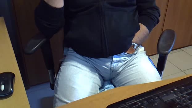 mtb03 jerking Webcam SHOW @ Cam4 31-12-2025