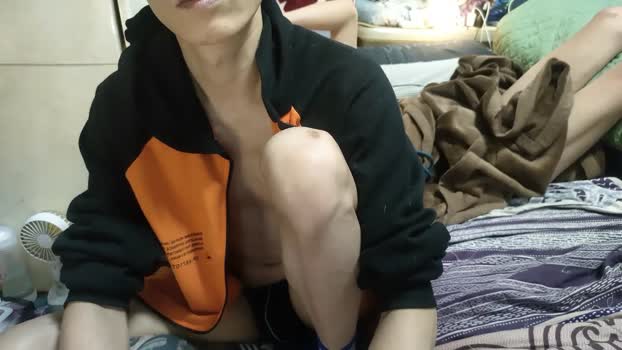 okwap7301072 kissing Webcam SHOW @ Cam4 31-12-2025