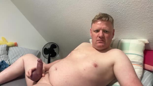 BareBackMen82 show Webcam SHOW @ Cam4 01-01-2026