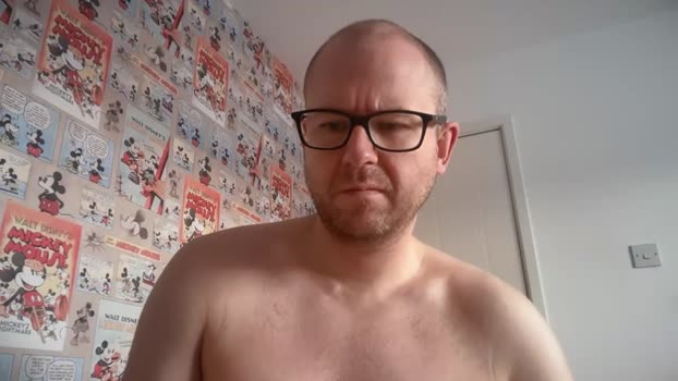 agentbravo kiss Webcam SHOW @ Cam4 01-01-2026