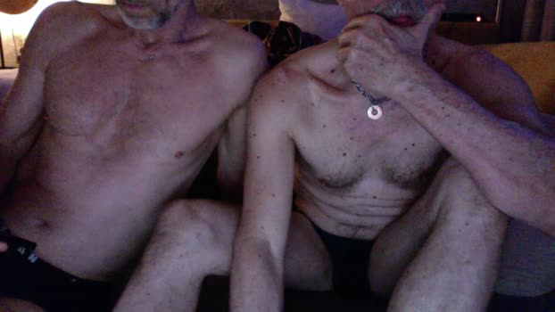 blauohr spank Webcam SHOW @ Cam4 01-01-2026