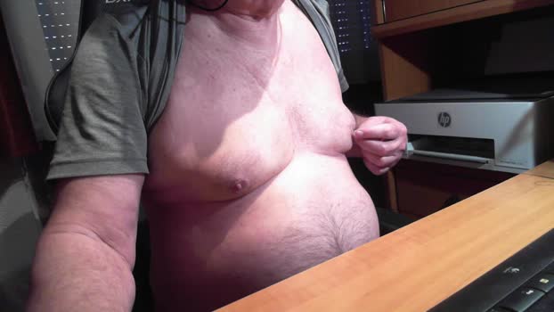 Camsau52 Topless Webcam SHOW @ Cam4 02-01-2026
