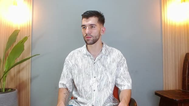 Francockxl suckshow Webcam SHOW @ Cam4 02-01-2026