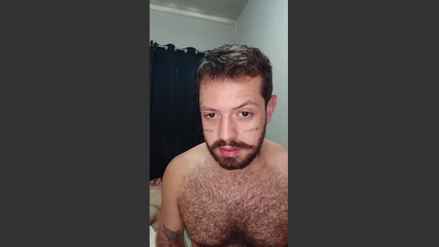 Luccaskonigxx legs Webcam SHOW @ Cam4 02-01-2026