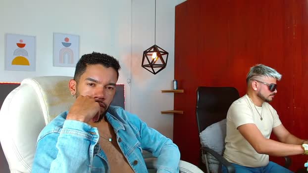 andresnoir_ legs Webcam SHOW @ Cam4 01-01-2026