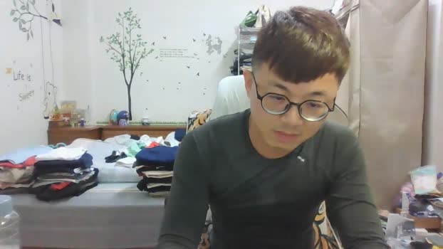 w2xist5 prettyface Webcam SHOW @ Cam4 01-01-2026