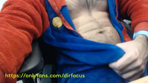 dirfocus30 handsome Webcam SHOW @ Cam4 02-01-2026