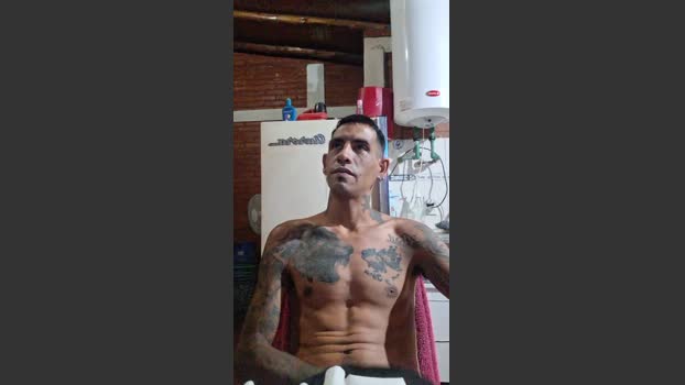 maxi23_fun bigdick Webcam SHOW @ Cam4 03-01-2026