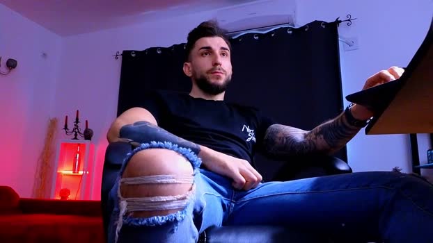 MightyAaronX bigcock Webcam SHOW @ Cam4 04-01-2026