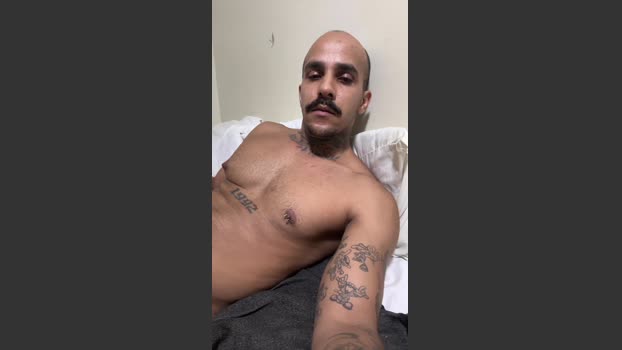 MrMiller92 juicy Webcam SHOW @ Cam4 04-01-2026