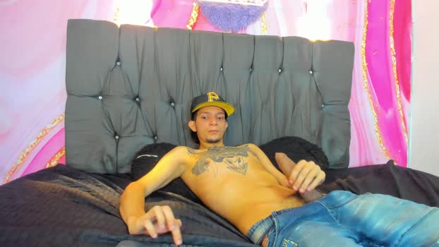 Straight_Guy22 Video Webcam SHOW @ Cam4 04-01-2026