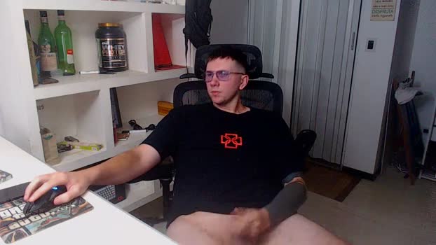 innocent_nudes ass Webcam SHOW @ Cam4 04-01-2026