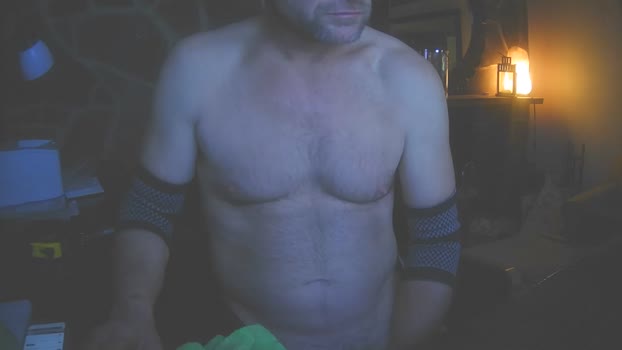 Hungthickbrit51 squirt Webcam SHOW @ Cam4 05-01-2026