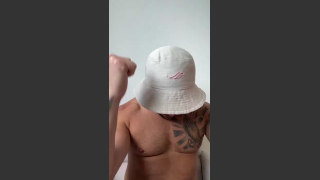Pedrobarboza01 fuckface Webcam SHOW @ Cam4 04-01-2026