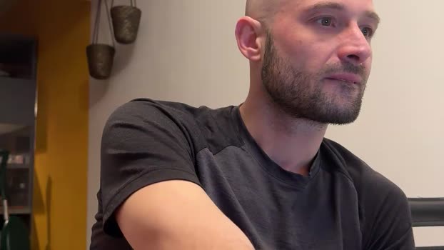 Rocco4friends suckshow Webcam SHOW @ Cam4 04-01-2026