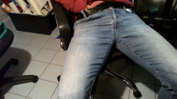 cekion legs Webcam SHOW @ Cam4 04-01-2026
