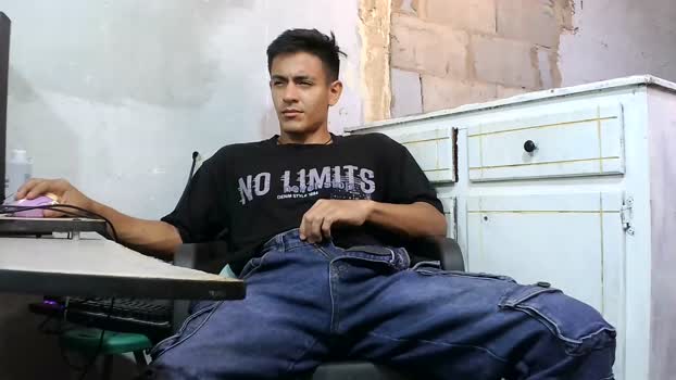 diablito202020 fuckme Webcam SHOW @ Cam4 04-01-2026