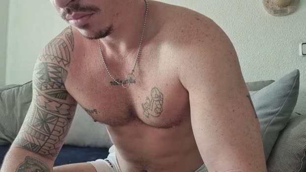 manuelmp87 Topless Webcam SHOW @ Cam4 04-01-2026