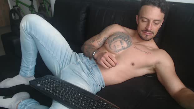 mathew_fitt fuckhard Webcam SHOW @ Cam4 04-01-2026