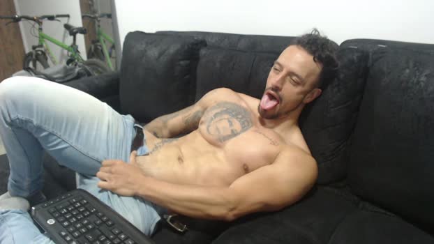 mathew_fitt play Webcam SHOW @ Cam4 05-01-2026
