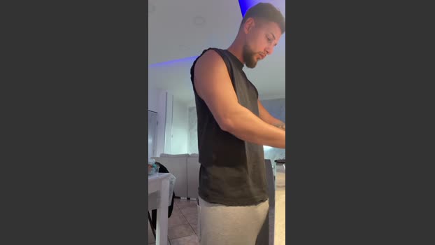 stallonenapoli2 hot Webcam SHOW @ Cam4 05-01-2026
