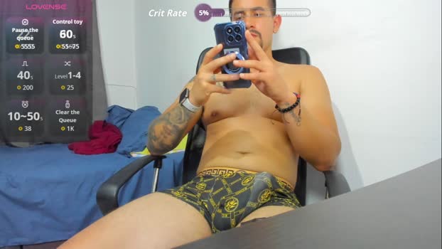 Ruizfrank1 fuckme Webcam SHOW @ Cam4 05-01-2026