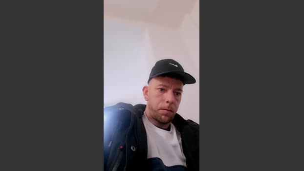 biladz_xxx toy Webcam SHOW @ Cam4 06-01-2026