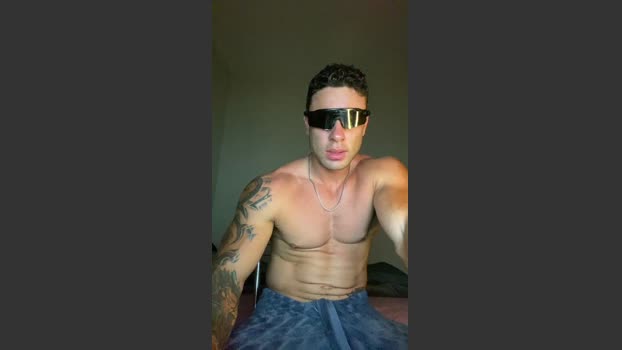 lindinho20cm3 bicurious Webcam SHOW @ Cam4 06-01-2026