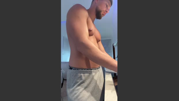 stallonenapoli2 orgasm Webcam SHOW @ Cam4 06-01-2026