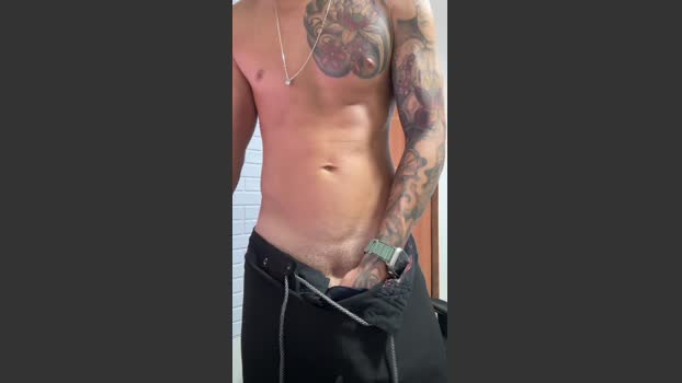 Fehpaugrosso sexybody Webcam SHOW @ Cam4 07-01-2026