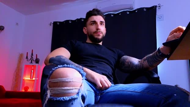 MightyAaronX bicurious Webcam SHOW @ Cam4 07-01-2026