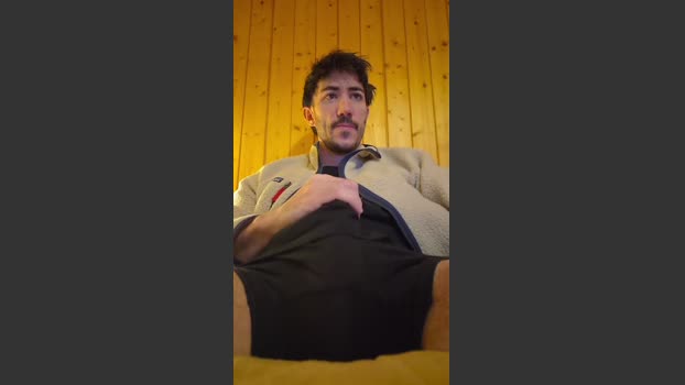 PenisAVoir spanking Webcam SHOW @ Cam4 07-01-2026