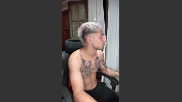 demoniioojoaqu3 Show Webcam SHOW @ Cam4 07-01-2026