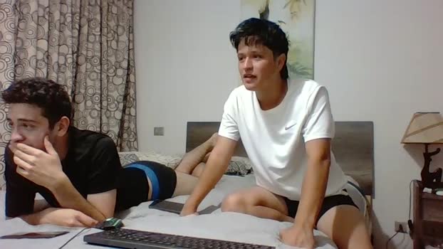 hotboysunderwe deepthroat Webcam SHOW @ Cam4 07-01-2026