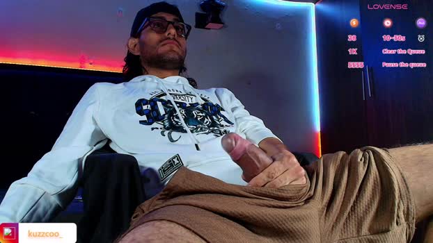 kuzzco toy Webcam SHOW @ Cam4 07-01-2026
