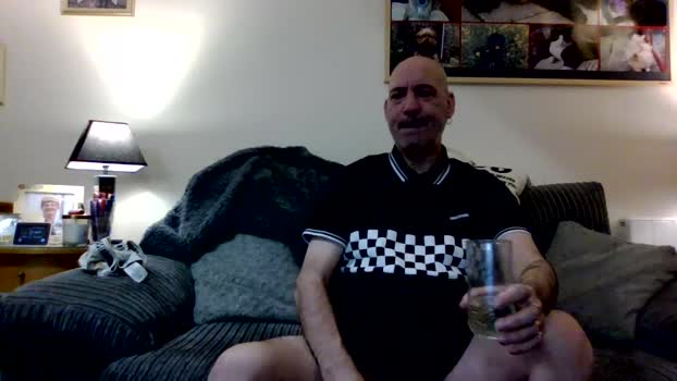 Exarmysgtbriefs fuckher Webcam SHOW @ Cam4 07-01-2026