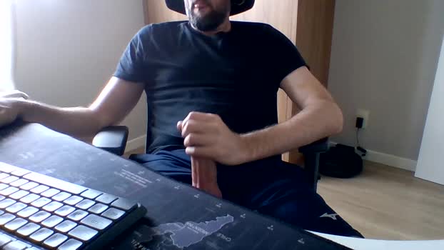 mateuskuera bigass Webcam SHOW @ Cam4 08-01-2026
